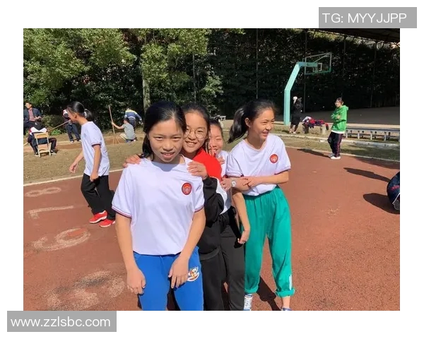 重庆滑板队的成长之路:极限运动会背后的拼搏与梦想 重庆滑板队的成长之路:极限运动会背后的拼搏与梦想