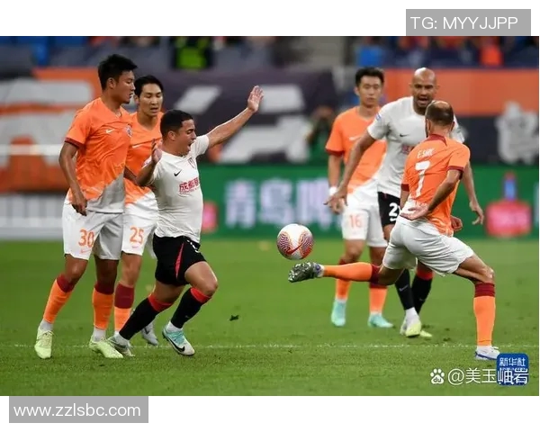 成都足球队团队协作引发热议球迷对战术配合和球员表现分歧明显 成都足球队团队协作引发热议球迷对战术配合和球员表现分歧明显